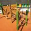 Spillikins wooden playhouse pour enfants avec murs d'escalade et cordes.