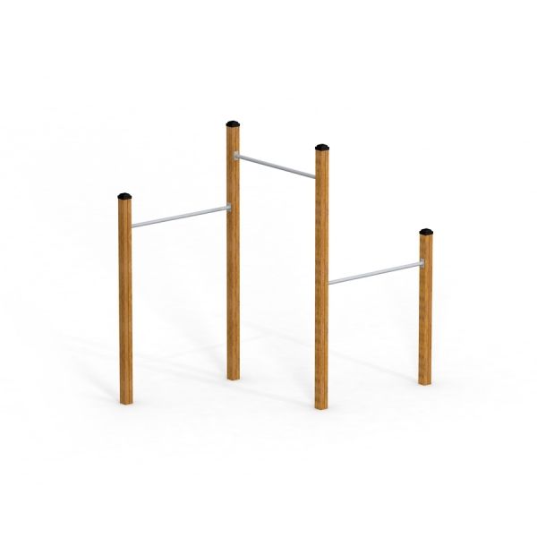 Équipement de fitness extérieur Barres de traction avec poteaux en bois et barres métalliques.