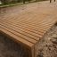 Bois Platform 180 pour une utilisation en extérieur dans un environnement de parc naturel.