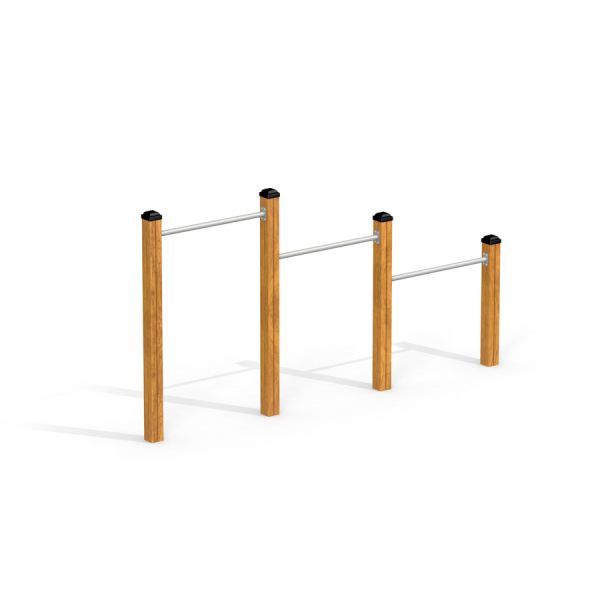 Équipement de fitness extérieur Somersault Triple avec poteaux en bois et barres en métal.