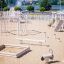 Aire de jeux avec Sandbox et diverses structures d’escalade.