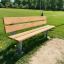 Banc, structure en acier dans un parc.