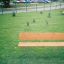 Banc, structure en acier dans un parc