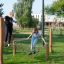 Enfants jouant sur Diamond net dans un parc.