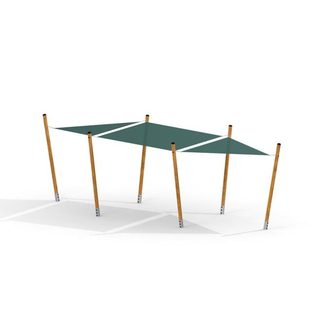 Sun Shades voile d’ombrage pour aire de jeux avec poteaux en bois et panneaux en tissu vert offrant de l’ombre.