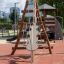 Tipi I climbing net sur l'aire de jeux