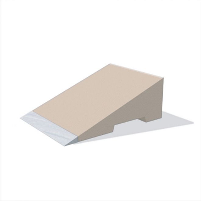Rampe de jeu Bank avec surface beige et inclinaison grise.