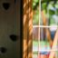 Climbing box wooden playhouse avec mur d’escalade et échelle de corde pour enfants.