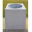 Béton Vega bin dans un parc extérieur.