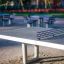 Concrete table tennis, free-standing table de ping-pong dans un parc.