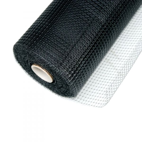 Rouleau de maille plastique noire.