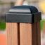 Poteau en bois Sand & Water Play Nature avec capuchon noir