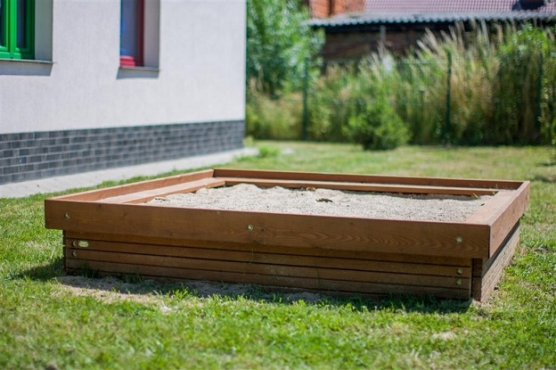 Lars Laj Aires de Jeux, Les bacs à sable