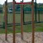 Horizontal Ladder wooden ladder dans une aire de jeux